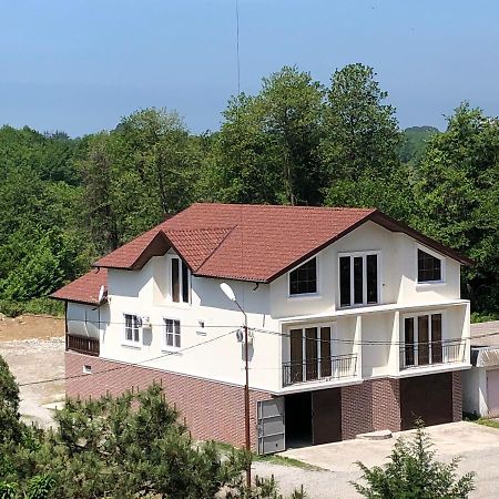 Guest House Гости Pitsunda Dış mekan fotoğraf