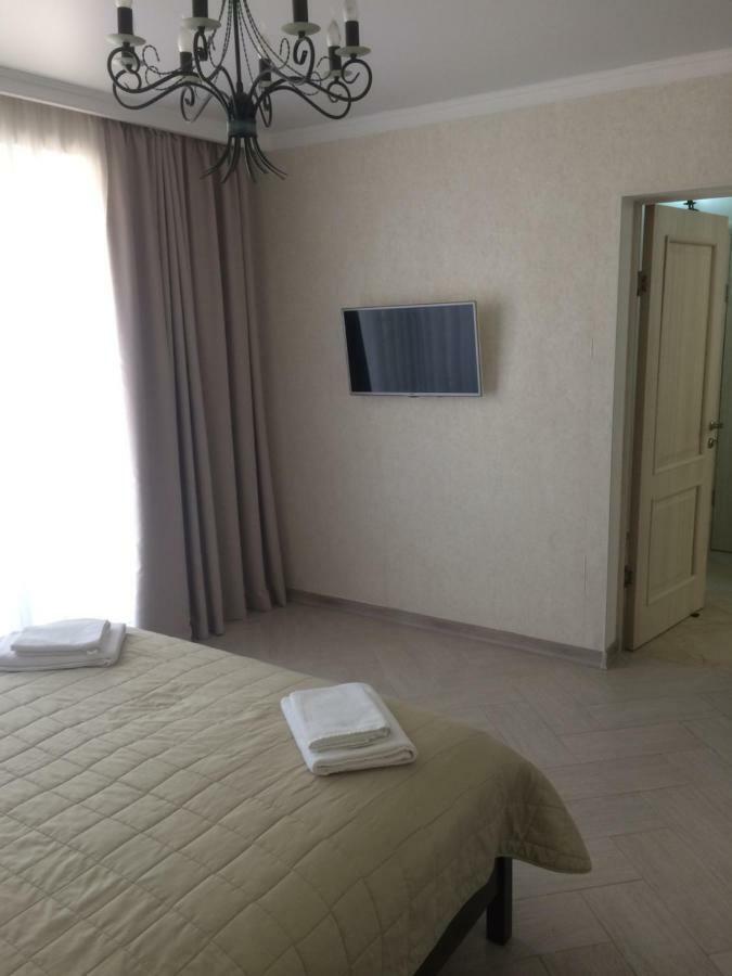 Guest House Гости Pitsunda Dış mekan fotoğraf