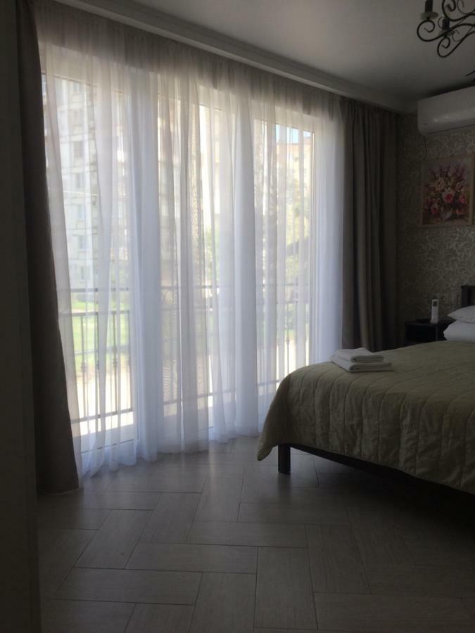 Guest House Гости Pitsunda Dış mekan fotoğraf