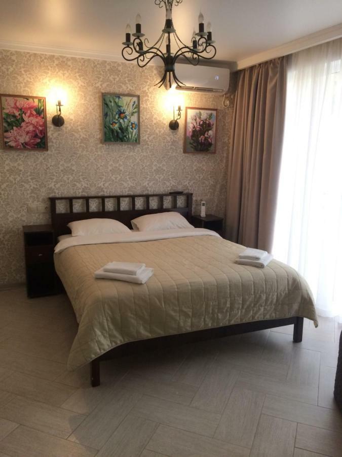 Guest House Гости Pitsunda Dış mekan fotoğraf